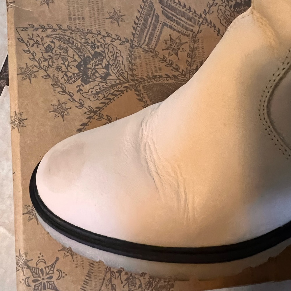 James Chelsea Boot - Picture 7 of 7